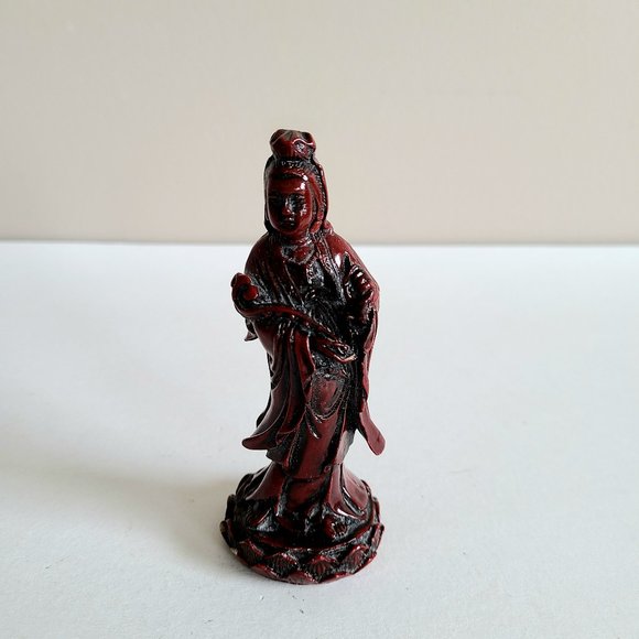 Kwan Yin red resin Buddha figurine. Home decor. Carved Art. - Picture 1 of 7